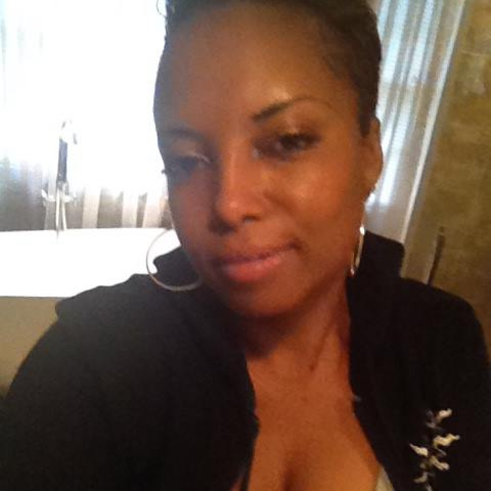 Meet your Posher, Lorie